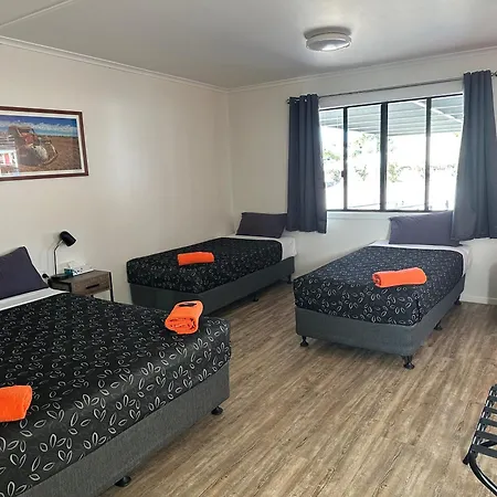 Winton Outback Motel Exterior photo