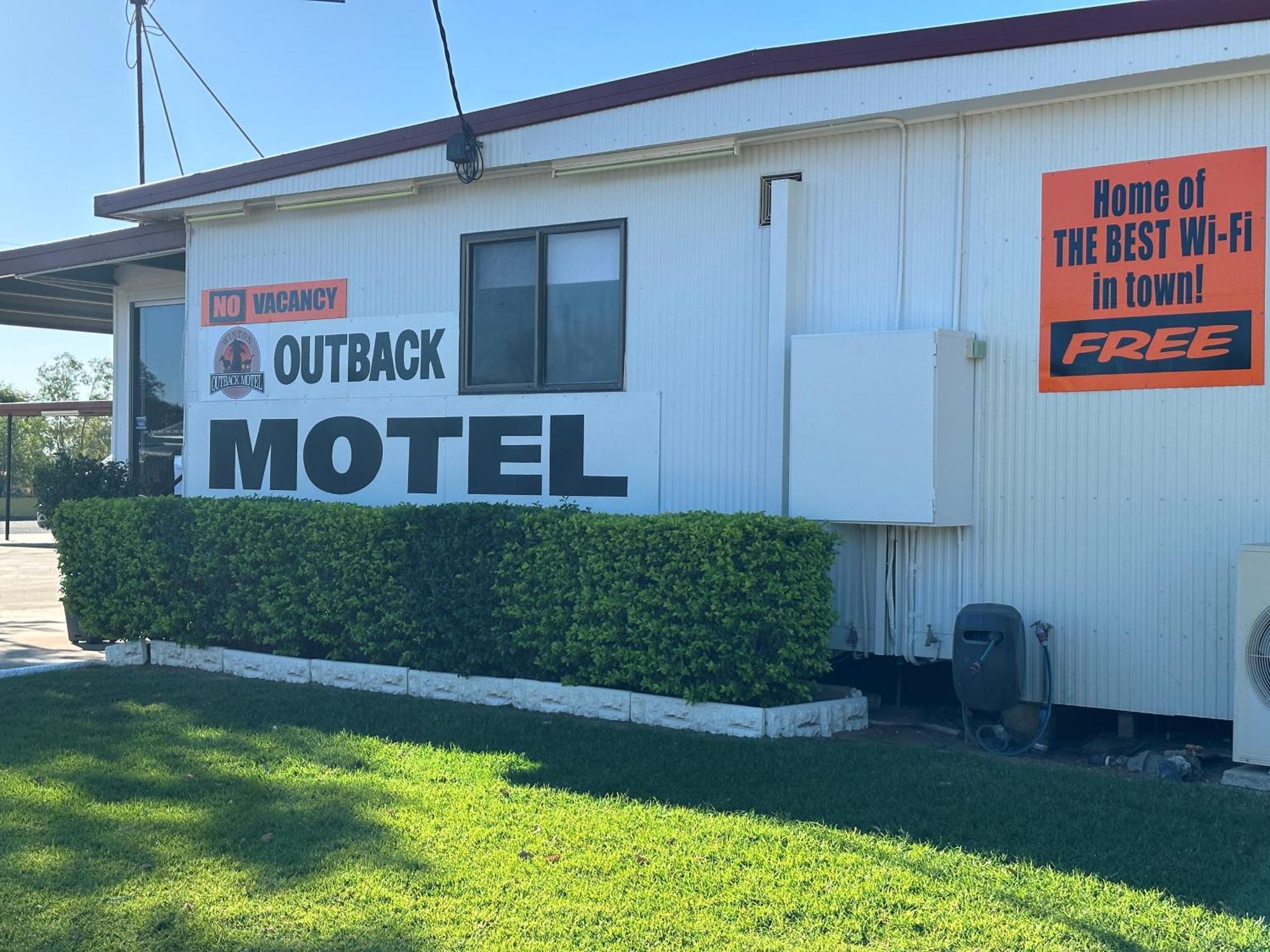 Motel Outback